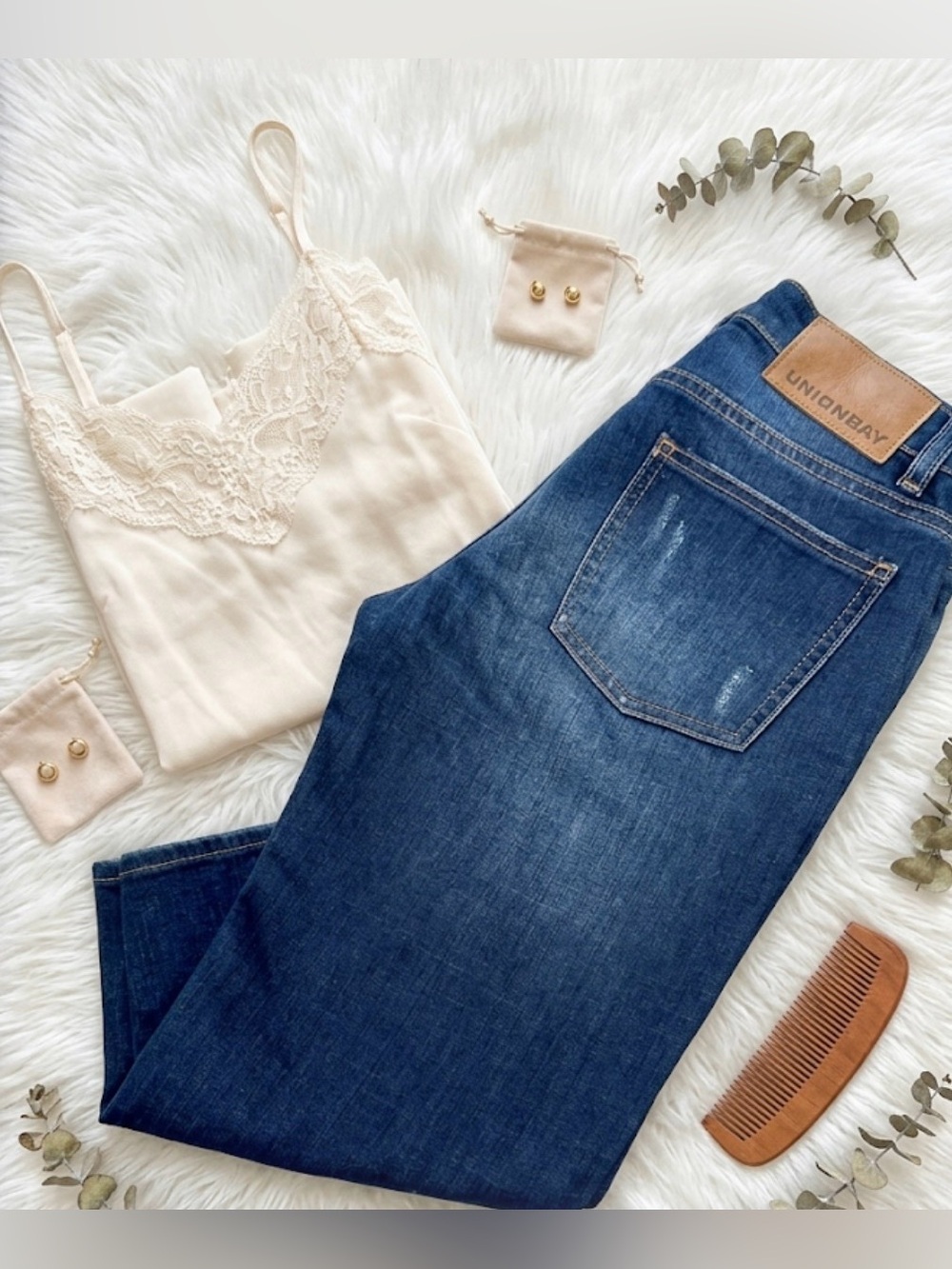 Slim Boyfriend Straight Leg Jeans